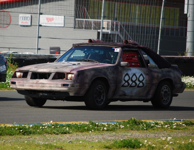 Illustration for article titled The Top 147 Lemons of the Sears Pointless 24 Hours of LeMons